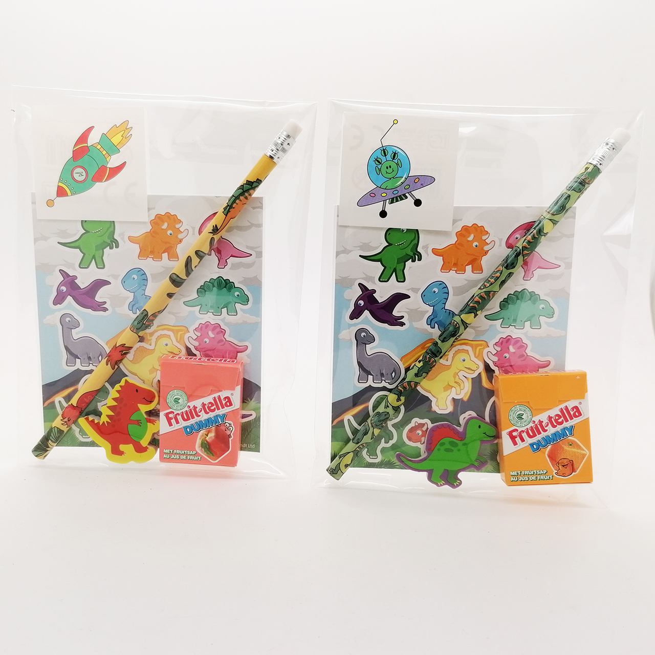 Dino traktatie snoep uitdeelcadeautjes ideeën