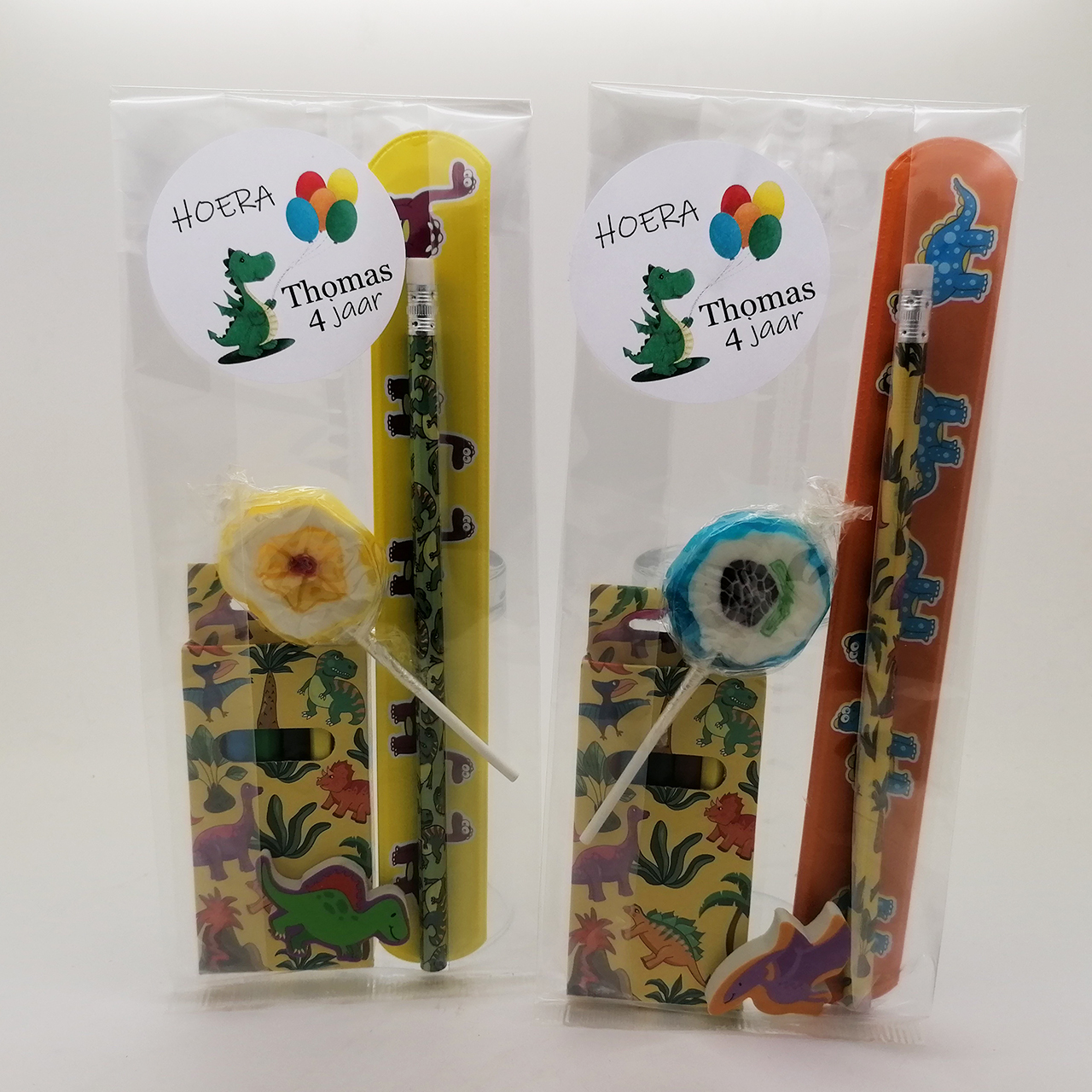 Dinosaurus trakteren op school dieren