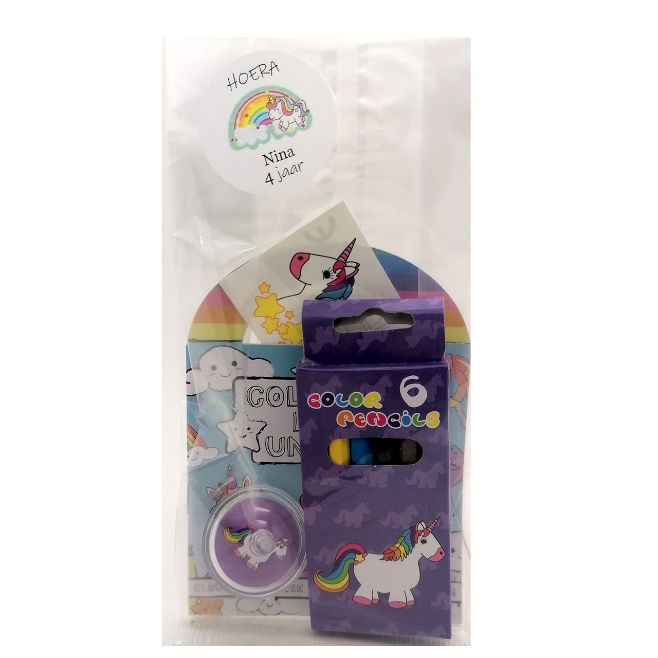 Unicorn traktaties uitdelen op school