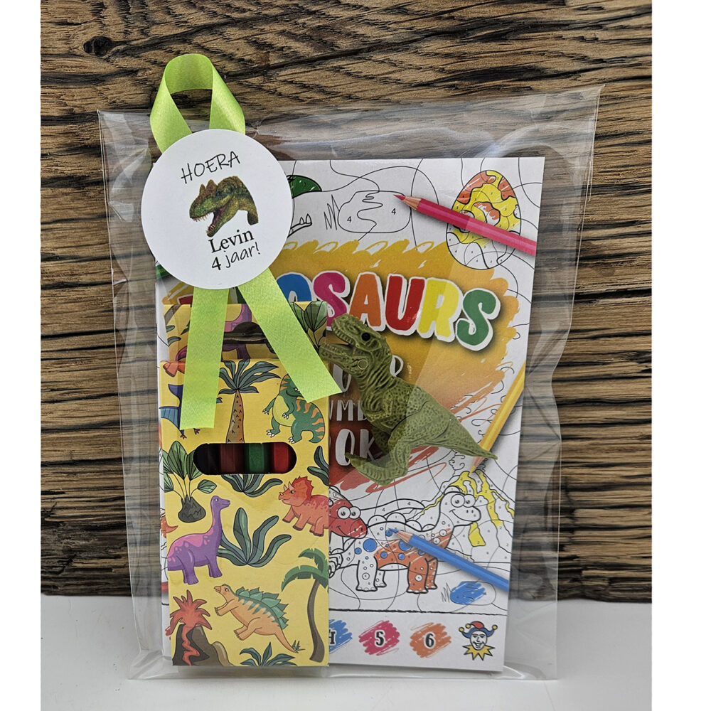Dinosaurus uitdeelcadeautjes school
