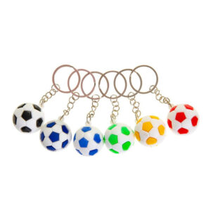 Voetbal sleutelhanger mix kleuren