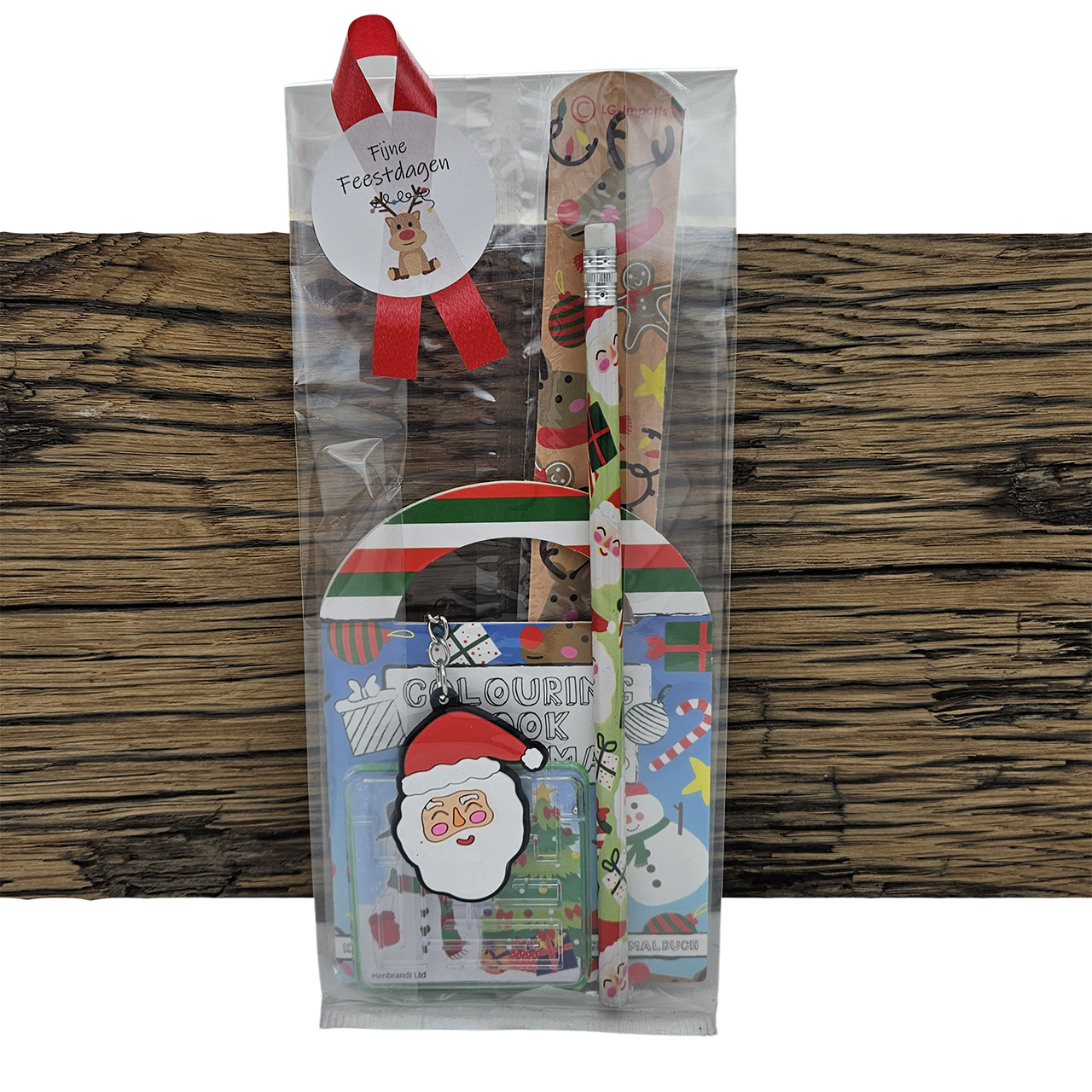 Kerst traktatie met cadeautjes uitdelen op school