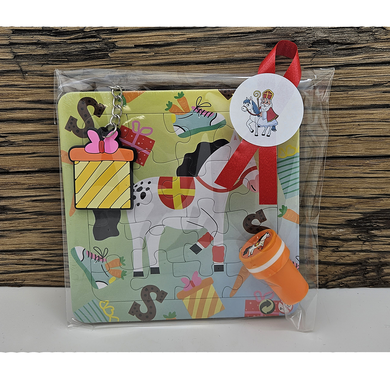 Sinterklaas traktatie sleutelhanger puzzel stempel schoencadeautjes Schoencadeautjes sint traktatie puzzel sleutelhanger stempel