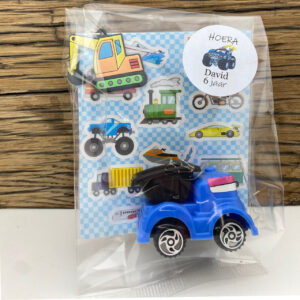 traktatie voertuigen met sleutelhanger, stickers en een werkvoertuig